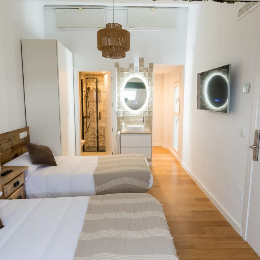 Cohausing Cabanyal - Modern Coliving by the Beach in Valencia - Image 4