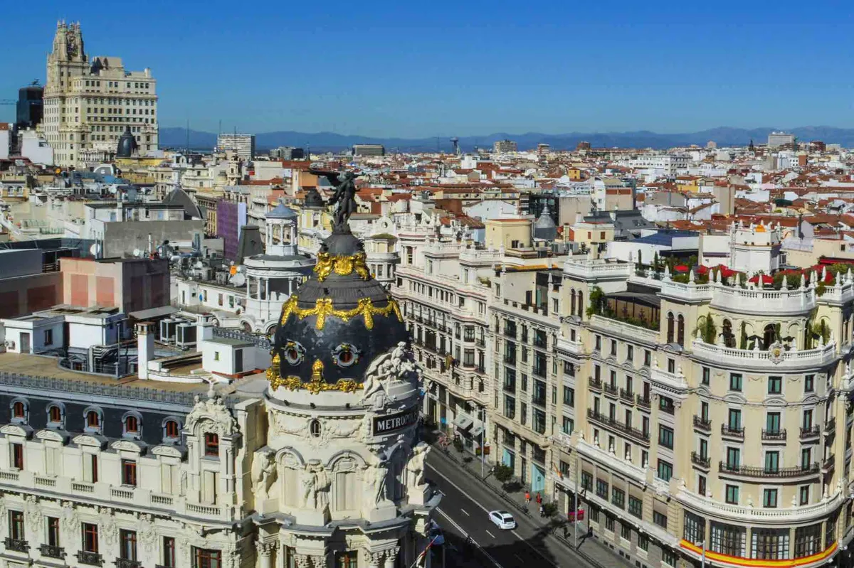 Globexs Valencia - Premium Coliving for Professionals & Digital Nomads - Image 2