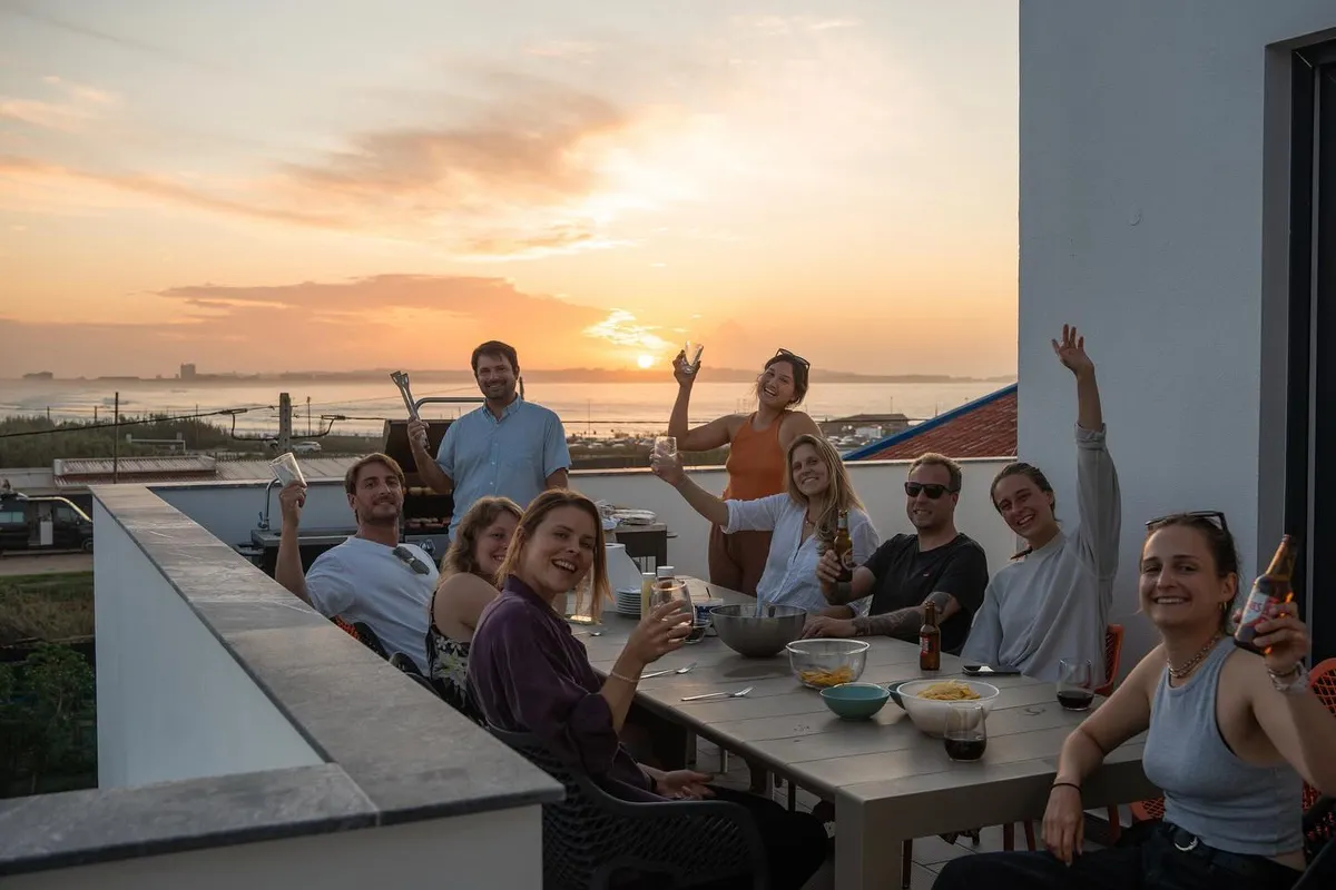 Onda Coliving Peniche - Beachfront Surf & Sunset Paradise - Image 12