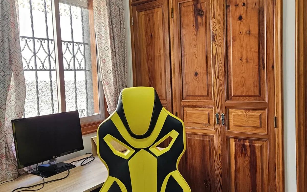 Blue Paradise Coliving - Ocean View Villa in Santa Cruz, Tenerife - Image 15