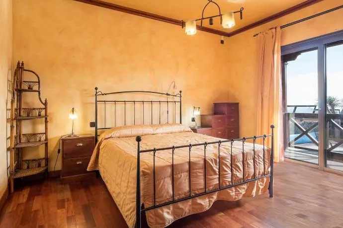 Casa Alondra - Tranquil Finca Coliving with Pool near El Médano - Image 3