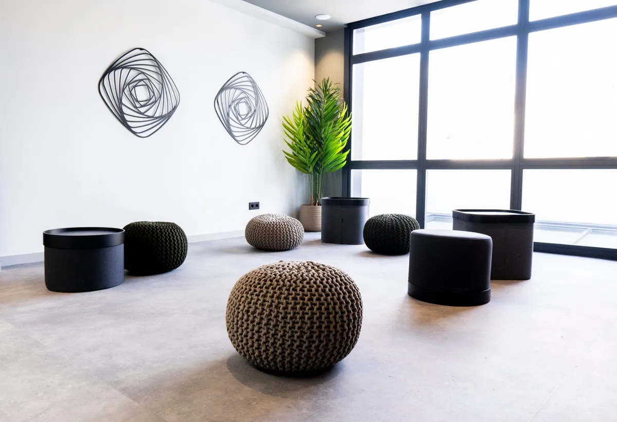 Coliving Compostela - Modern Hub in Historic Santiago de Compostela - Image 1