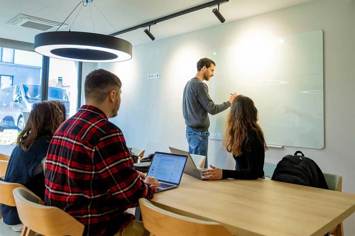 LIV CoLife Porto - Modern Coliving for Digital Nomads & Young Professionals - Image 1