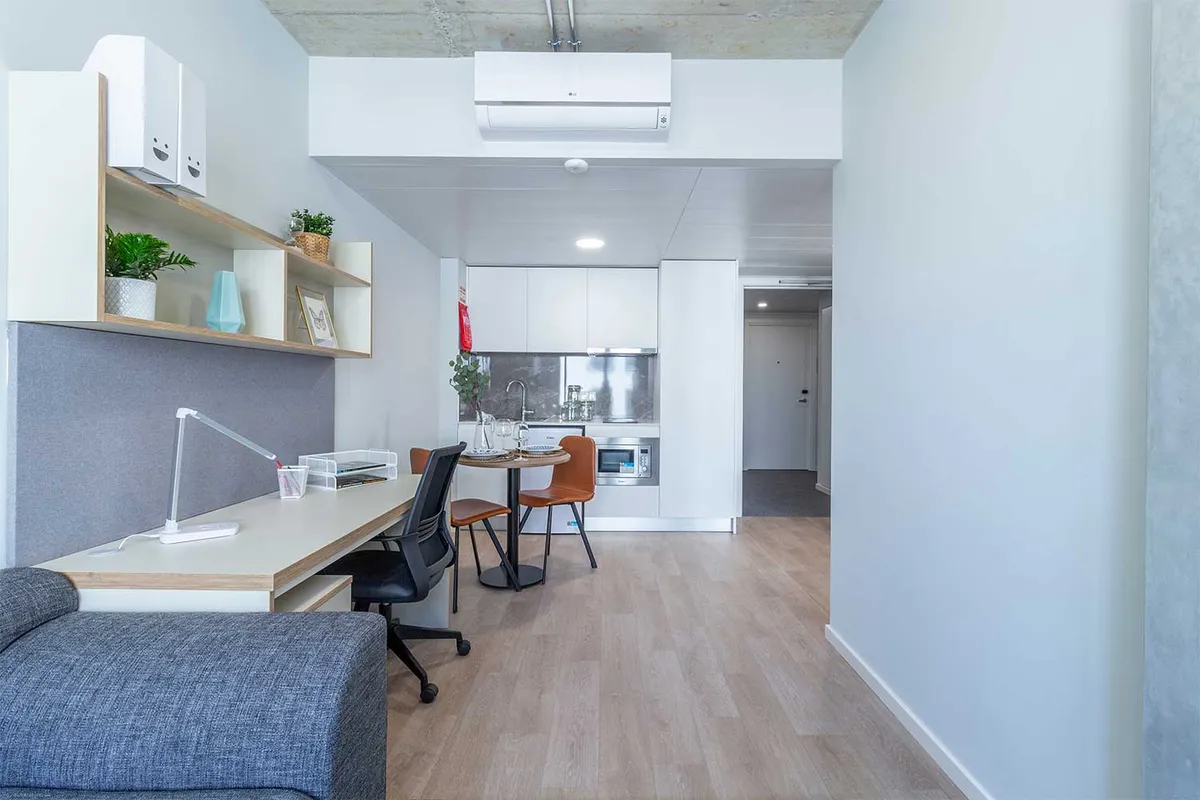 LIV CoLife Porto - Modern Coliving for Digital Nomads & Young Professionals - Image 14