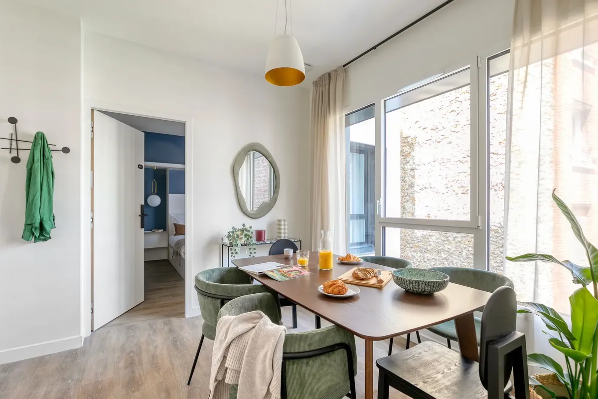 Sharies Paris - Modern Coliving for Young Professionals - Image 7