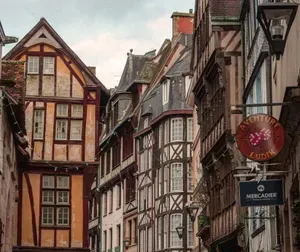 Colonies - Modern Coliving for Young Professionals in Paris & Île-de-France - Image 15