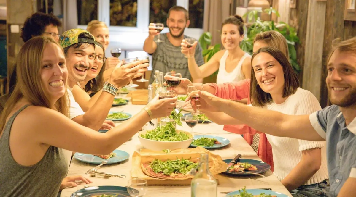 La Casa Coliving - Vibrant Community Living in Paris Suburbs - Image 3