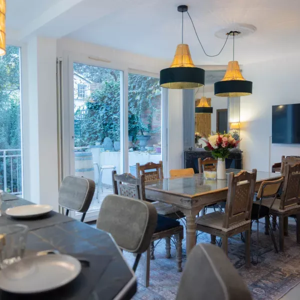 La Casa Coliving - Vibrant Community Living in Paris Suburbs - Image 9