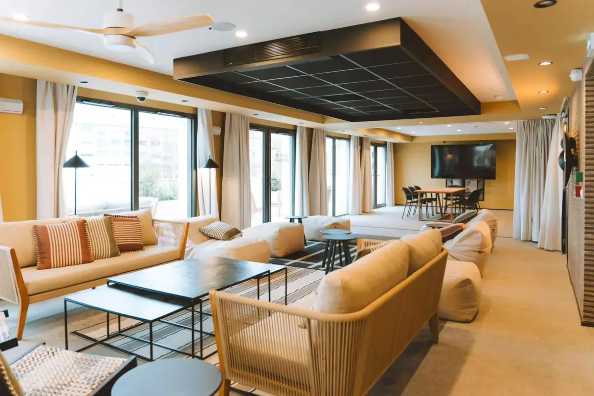 Bikube Lyon - Vibrant Urban Coliving & Lifestyle Hotel - Image 5