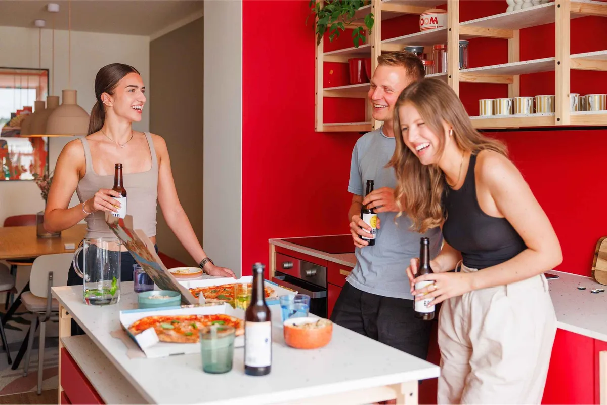 POHA House - Modern Coliving & Coworking in Aachen - Image 1