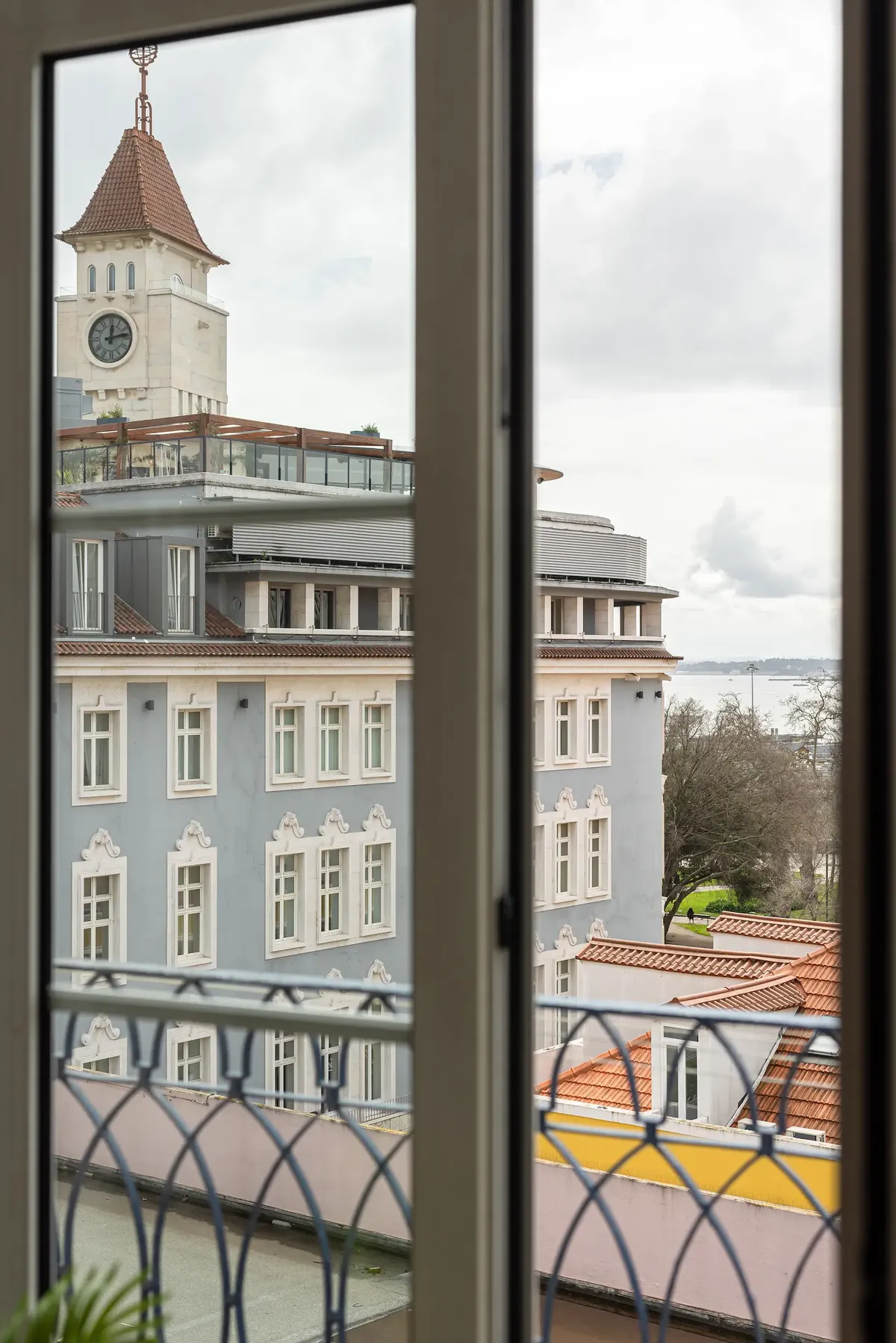 Outsite Lisbon - Cais do Sodre: Historic Coliving in Lisbon's Heart - Image 7