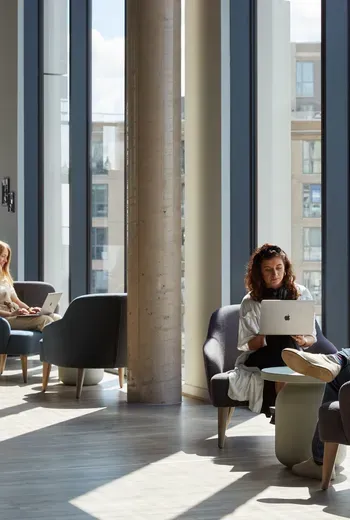 ARK Canary Wharf - London's Largest Coliving Space in Vibrant East London - Image 11