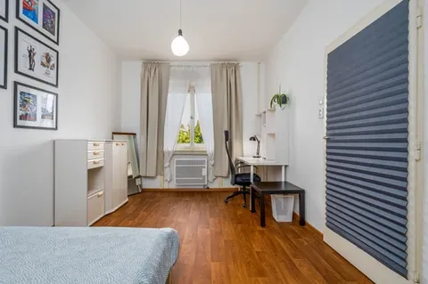 Prague Nomad Co-Living - International Eco-Friendly Community in Prague 10 - Image 12