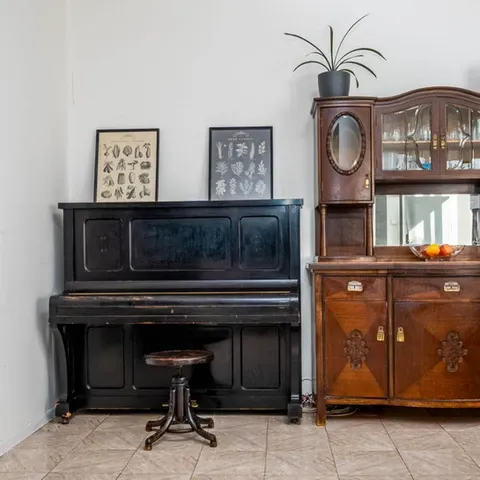 Prague Nomad Co-Living - International Eco-Friendly Community in Prague 10 - Image 7