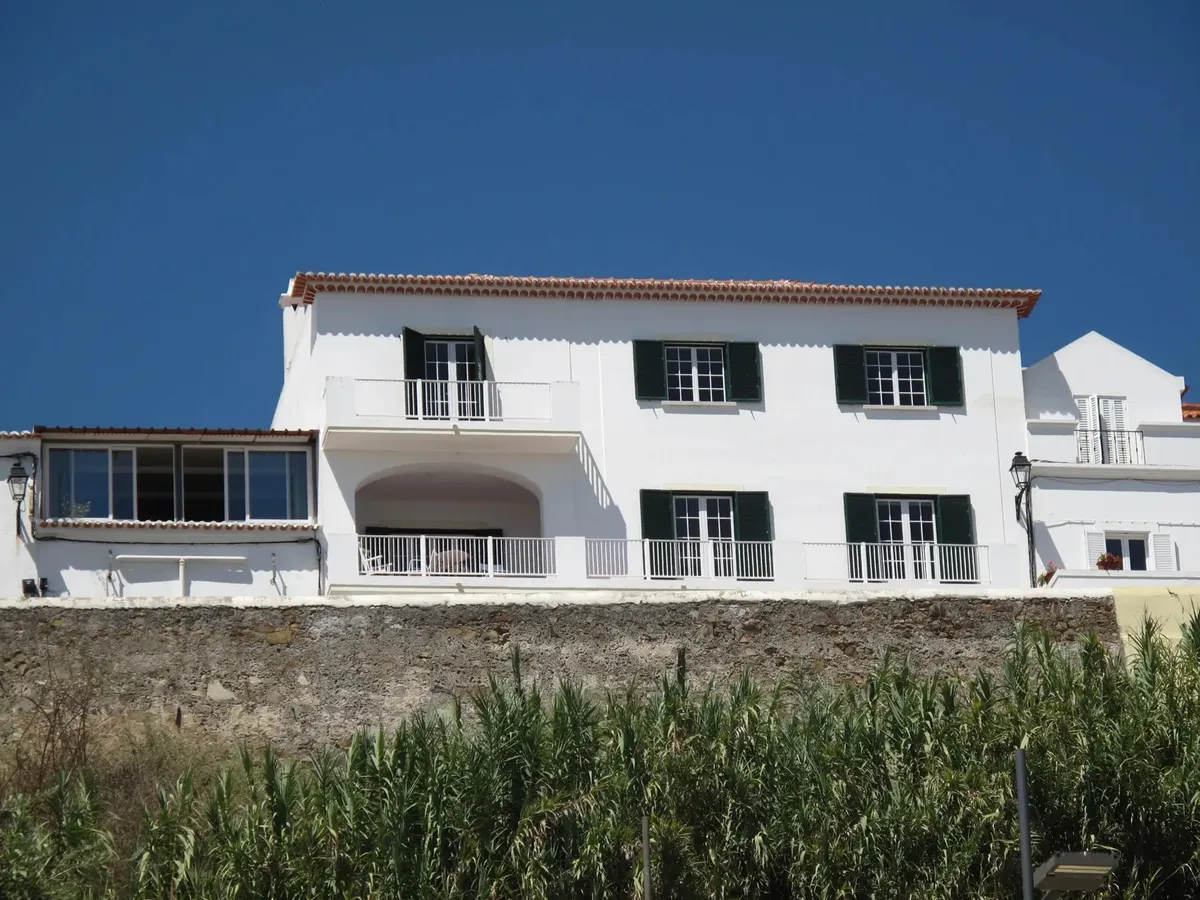 Manas Slowliving - Seaside Coliving & Coworking in Sines, Portugal - Image 1