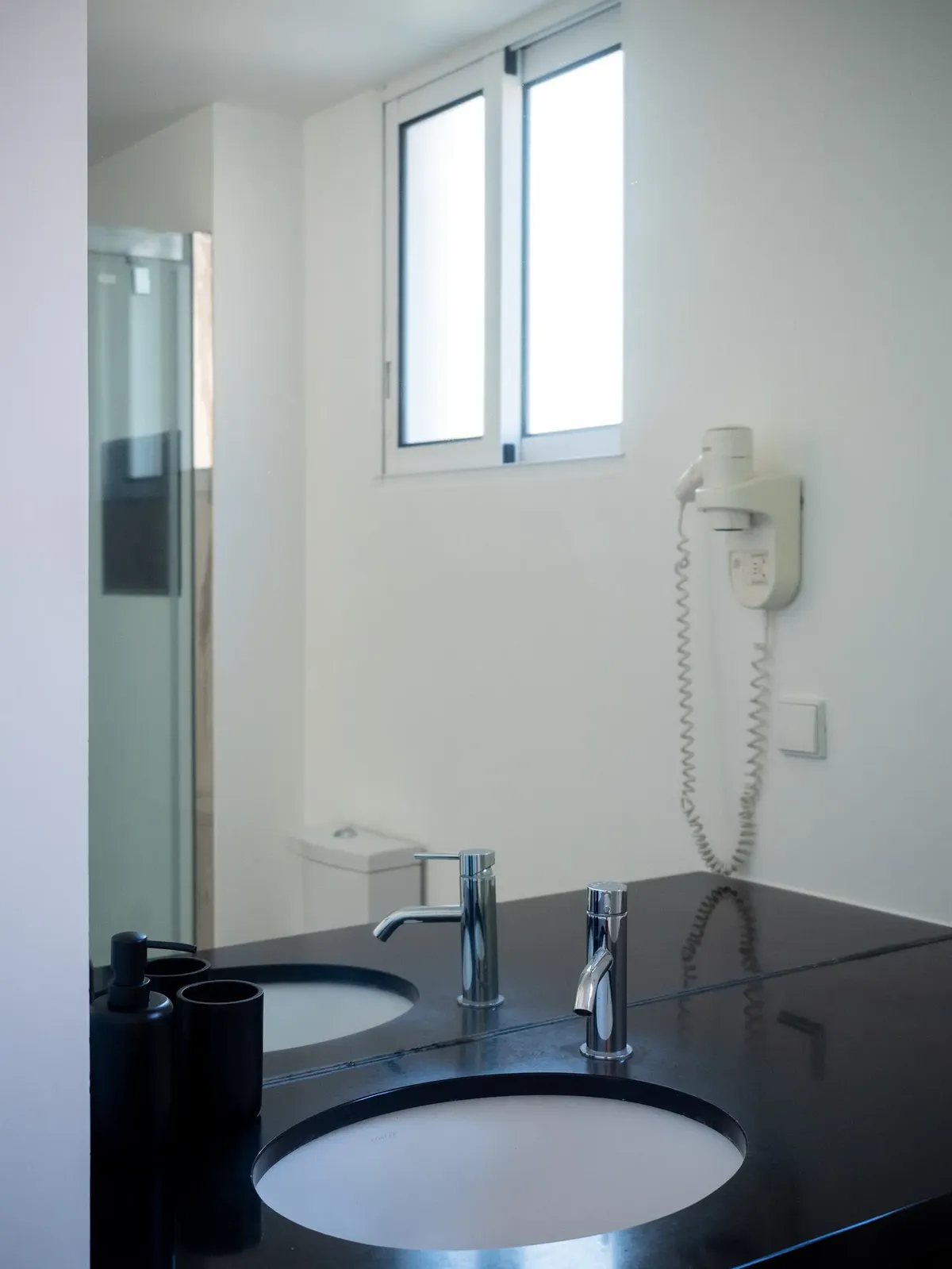 Outsite Madeira - Ponta do Sol: Beachfront Coliving in Portugal's Digital Nomad Village - Image 10