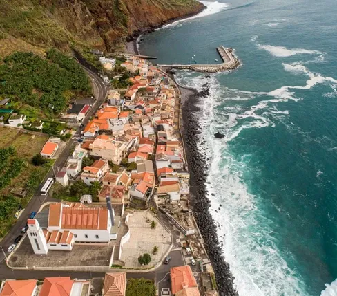 Nomadico Madeira - Ocean & Mountain Coliving in Paul do Mar - Image 16