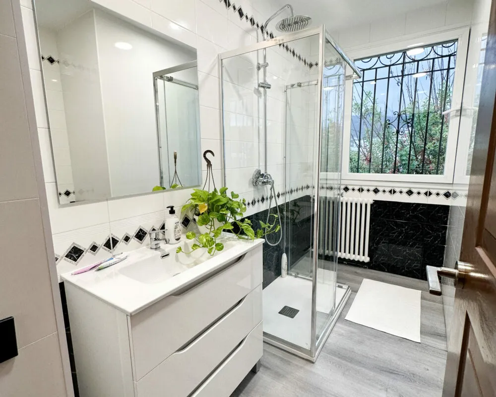 Palma Coliving Barcelona - Villa Oasis in Gracia - Image 10