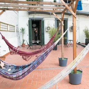 A Landing Pad Barcelona - Artistic Coliving Hub in Poble-Sec - Image 2
