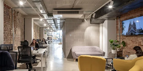VIU Sagrada Familia - Modern Coliving & Coworking in Barcelona - Image 1