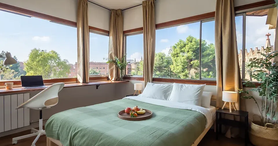 Haaus Coliving Barcelona - All-Inclusive Community Living - Image 2