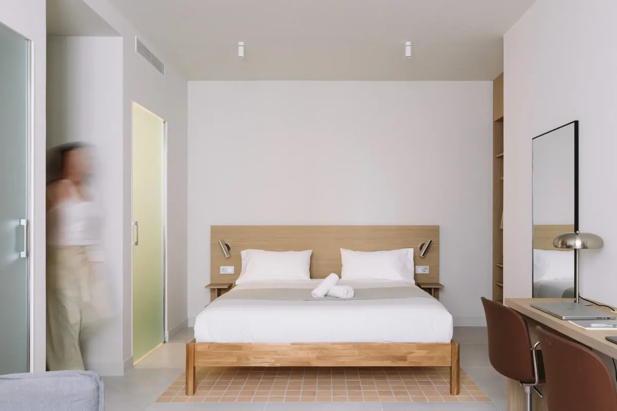 Outsite Barcelona - Gothic Quarter Coliving Hub - Image 8